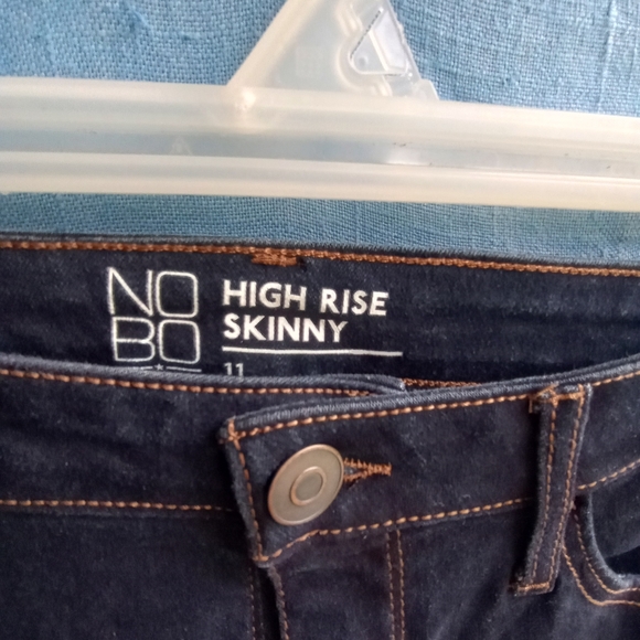 NoBOJuniors Stretchy Size 11 Dark Wash Skinny Jeans - Picture 2 of 3